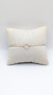 Bracelet avec anneau torsadé