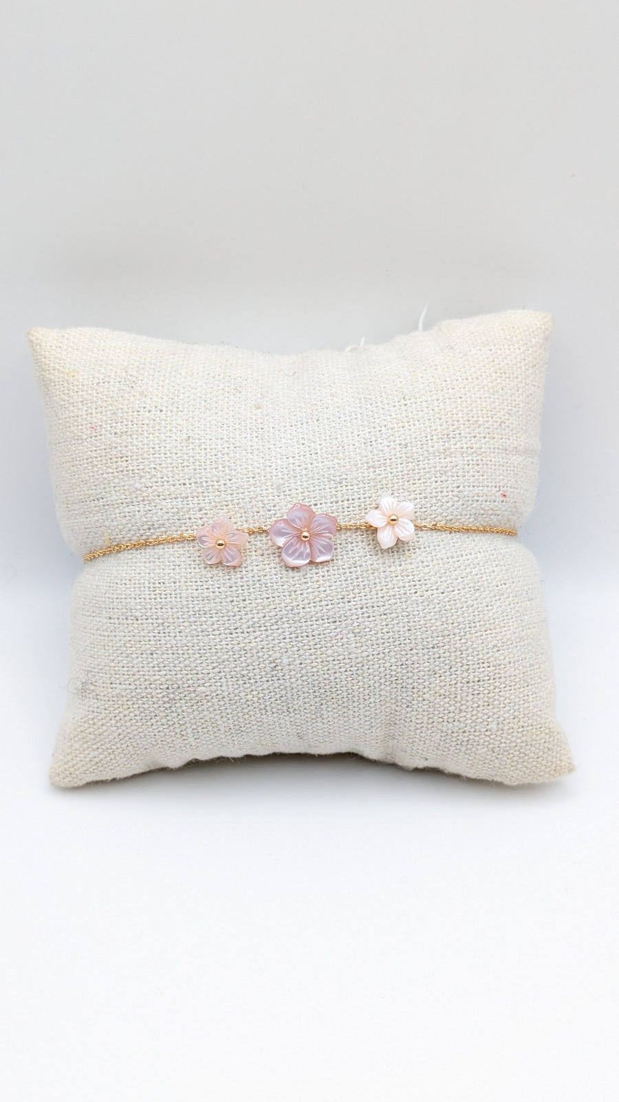 Bracelet triple fleurs en nacre